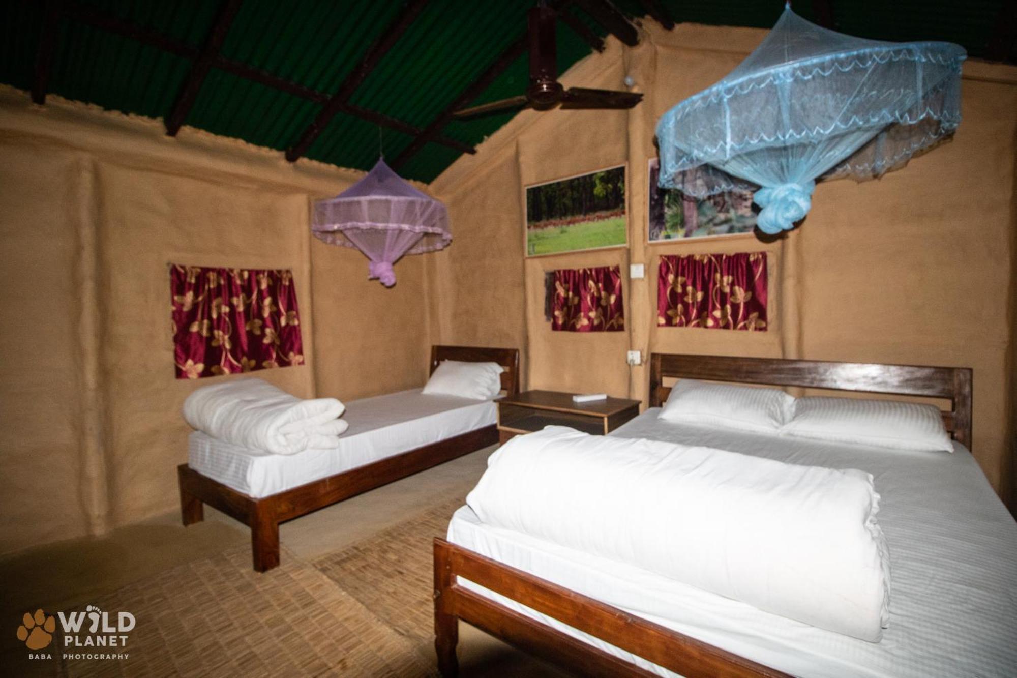 Hotel Wild Planet Eco Retreat à Bardiya Extérieur photo
