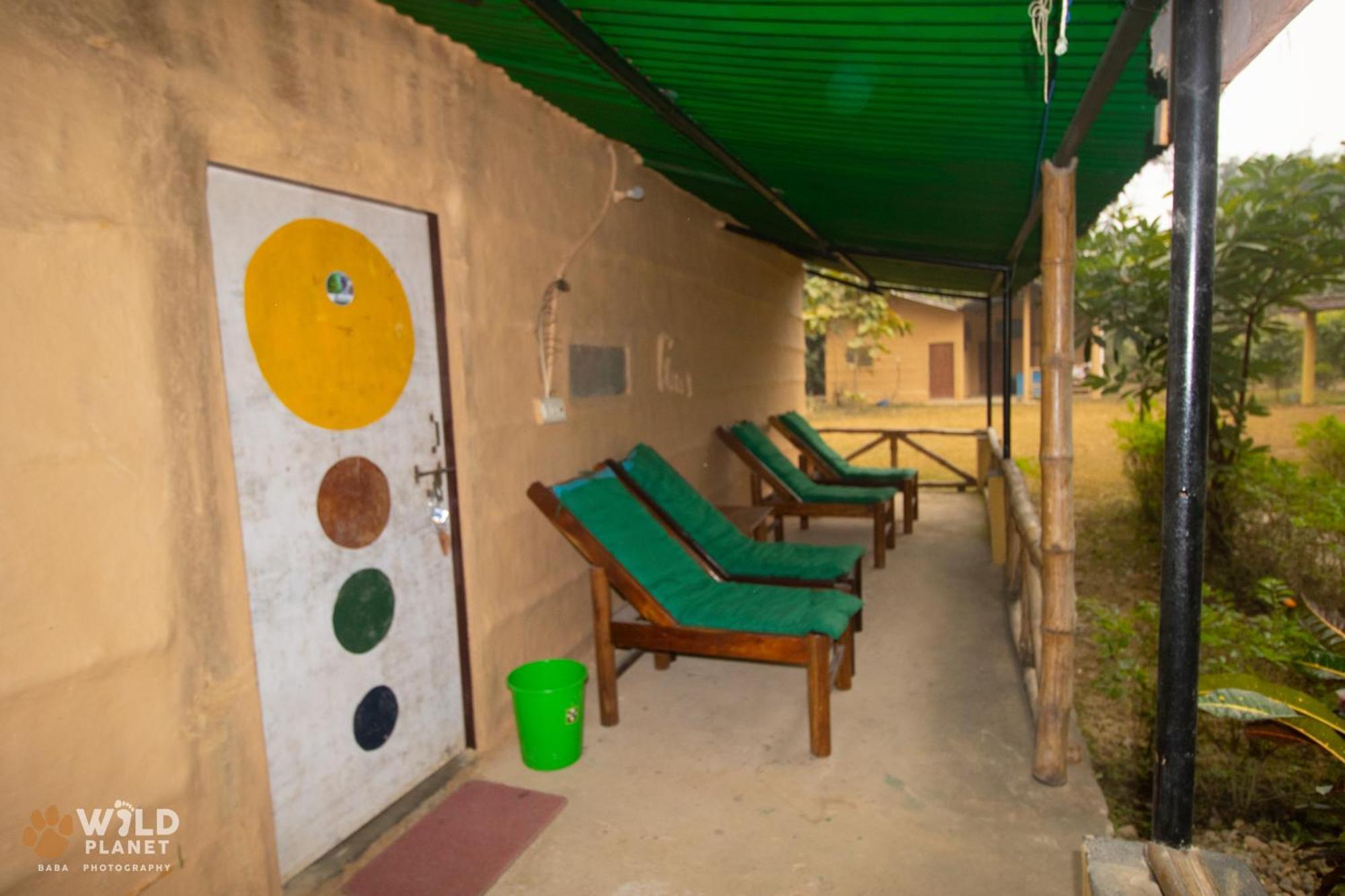 Hotel Wild Planet Eco Retreat à Bardiya Extérieur photo