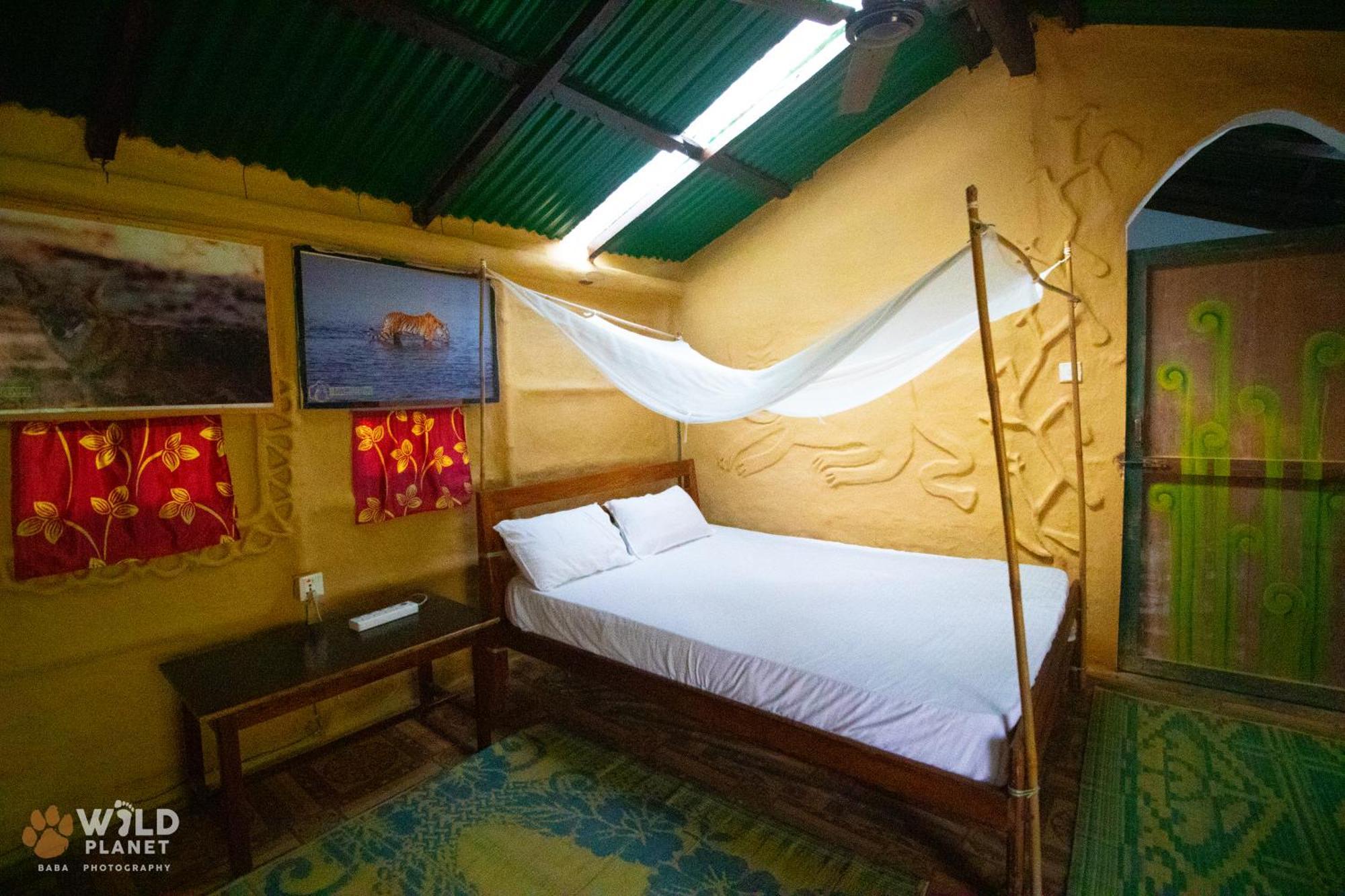 Hotel Wild Planet Eco Retreat à Bardiya Extérieur photo