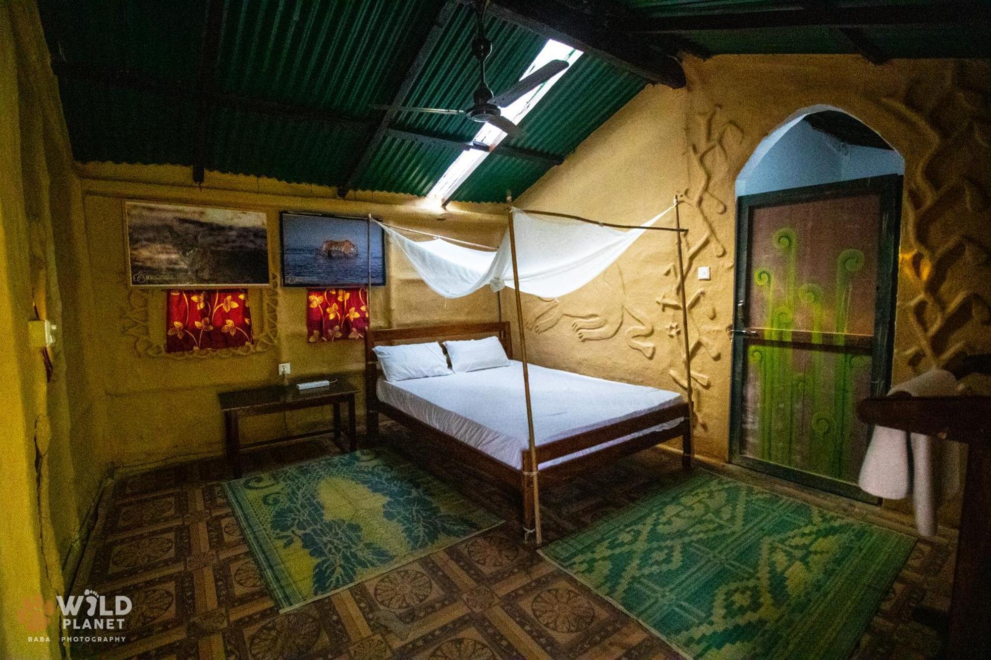 Hotel Wild Planet Eco Retreat à Bardiya Extérieur photo