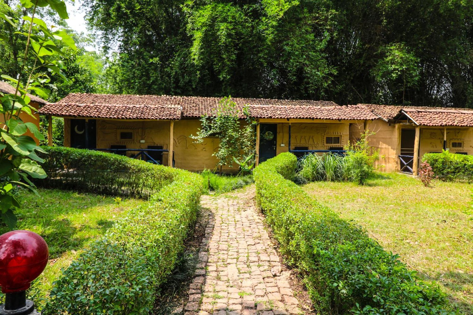 Hotel Wild Planet Eco Retreat à Bardiya Extérieur photo