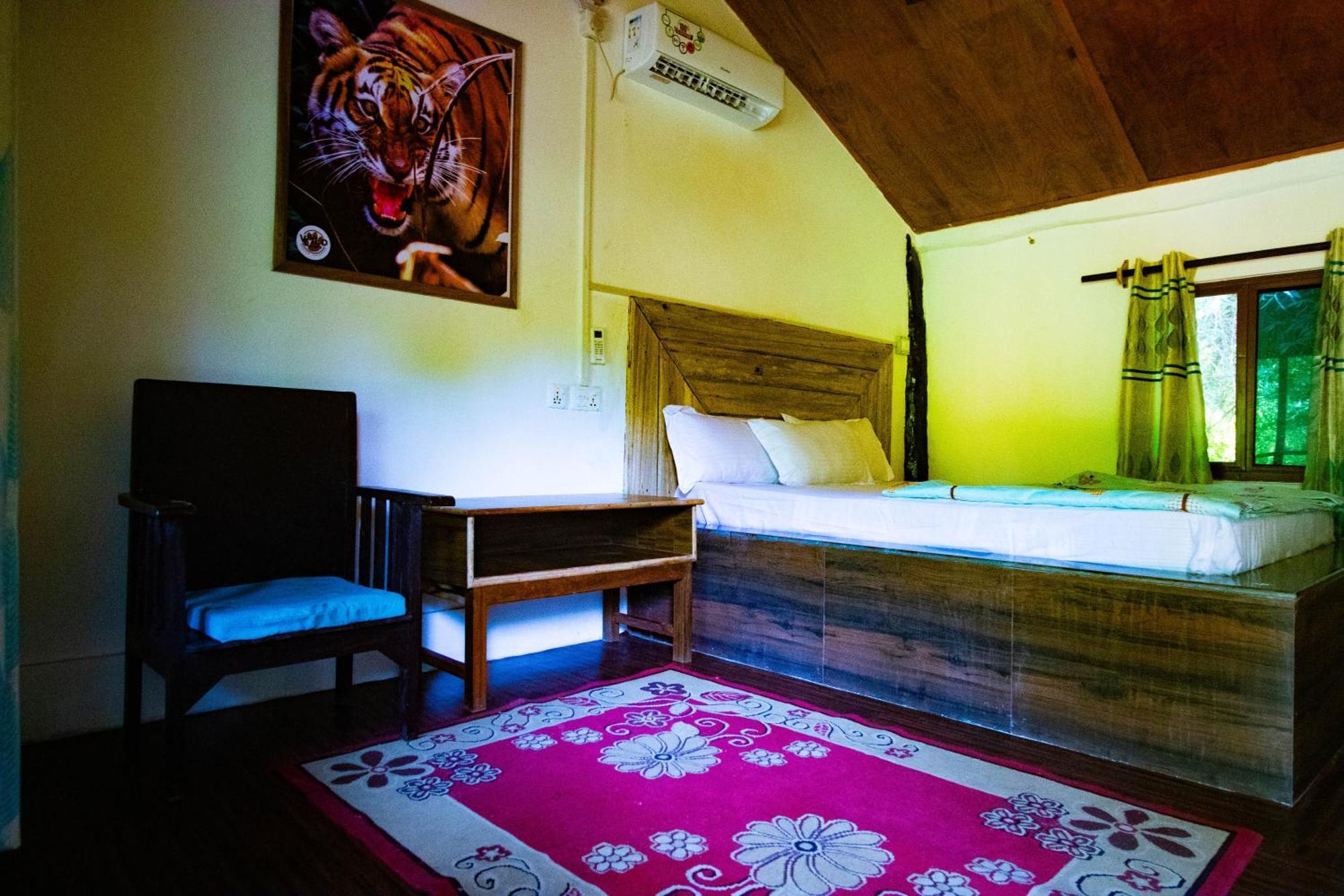 Hotel Wild Planet Eco Retreat à Bardiya Extérieur photo