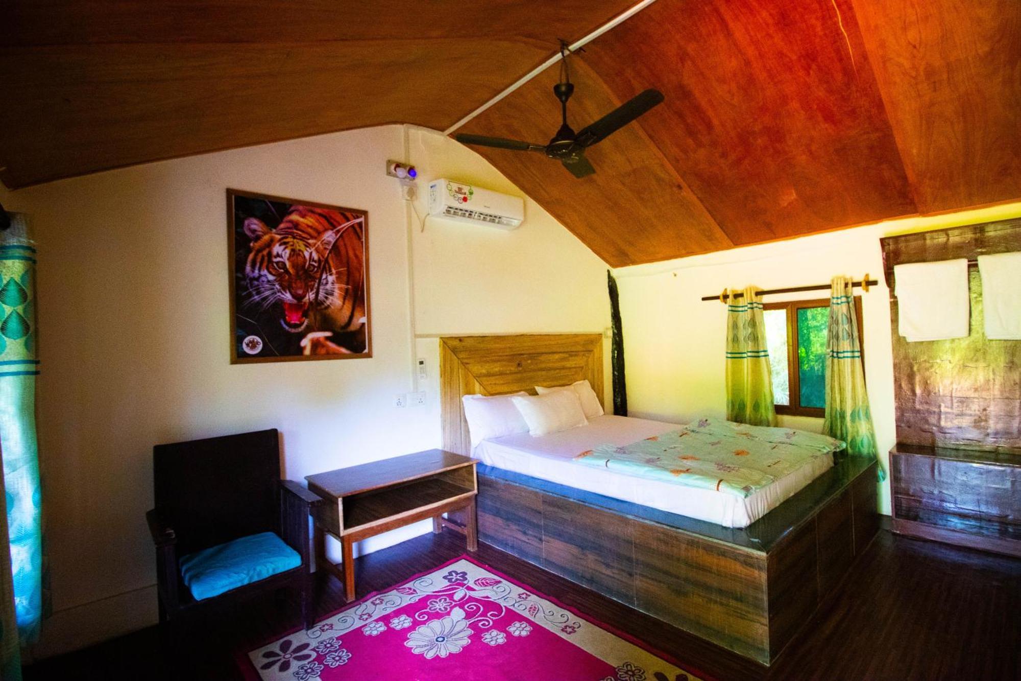 Hotel Wild Planet Eco Retreat à Bardiya Extérieur photo