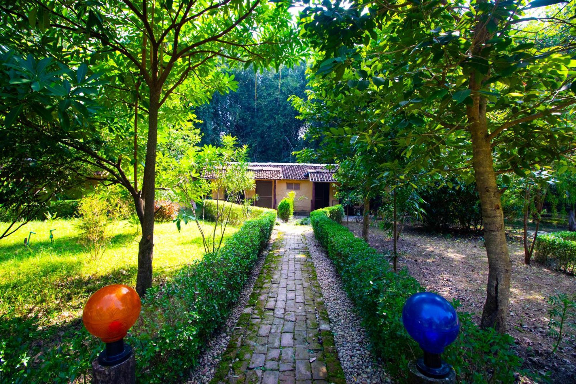 Hotel Wild Planet Eco Retreat à Bardiya Extérieur photo